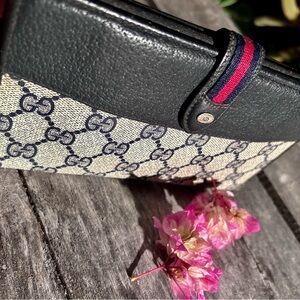 Authentic Gucci Vintage Clutch Long Wallet Sherry Line